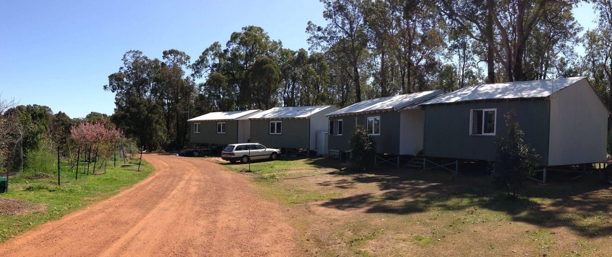 Chalets On Stoneville เรดคลิฟฟ์ ภายนอก รูปภาพ