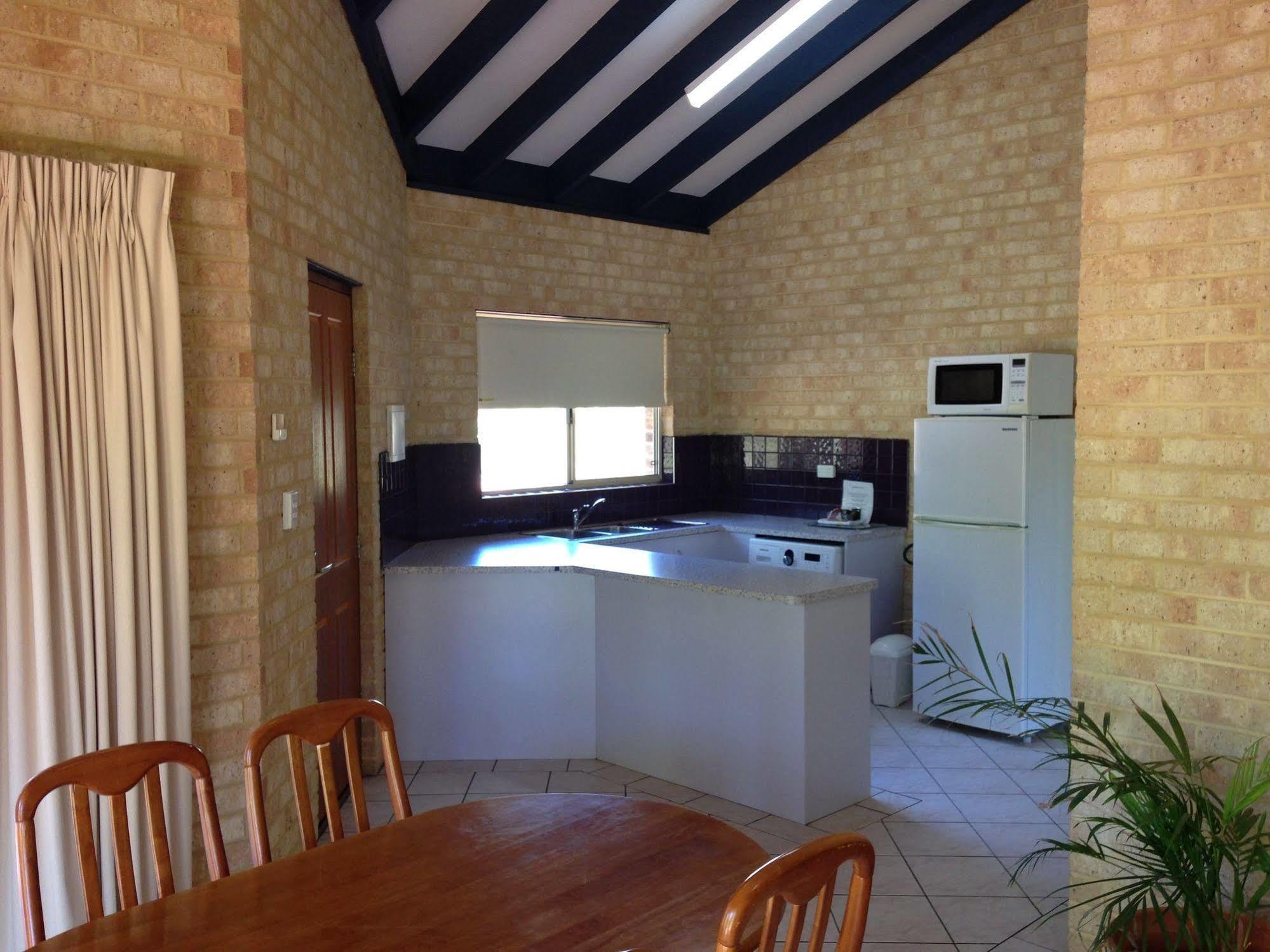 Chalets On Stoneville เรดคลิฟฟ์ ภายนอก รูปภาพ